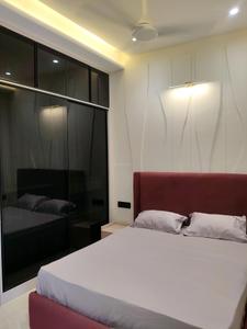 Bedroom Image of 550 Sq.ft 1 RK Independent House for rent in Ambience Lagoon, DLF Phase 3 Gurgaon for Rs. 29000