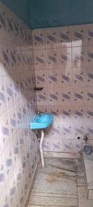 Bathroom Image of 150 Sq.ft 2 BHK Independent House for rent in Bhartiya Colony Muzaffarnagar for Rs. 12000