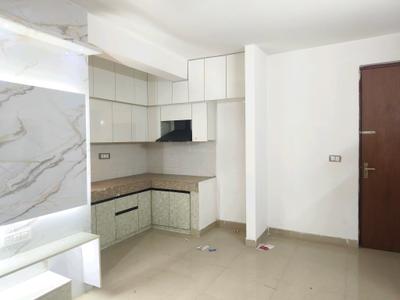 Living Room Image of 900 Sq.ft 3 BHK Apartment / Flat for sale in ROF Amaltas, Sector 92 Gurgaon for Rs. 7000000