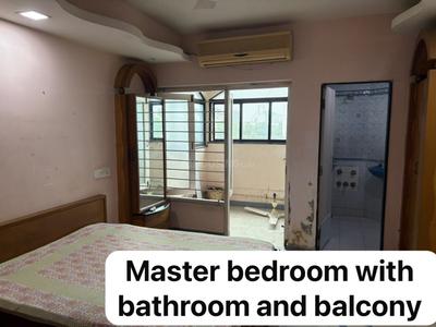 Bedroom Image of 1760 Sq.ft 3 BHK Apartment / Flat for rent in Navrangpura Ahmedabad for Rs. 40000