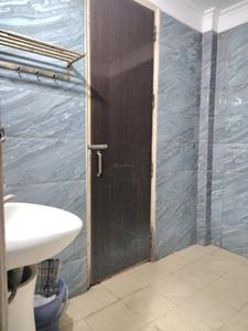 Common Bathroom Image of 1350 Sq.ft 3 BHK Apartment / Flat for rent in Rajpur New Delhi for Rs. 28000