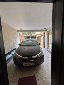Bedroom Image of 3600 Sq.ft 4 BHK Builder Floor for sale in Altura Greater Kailash 2 Super Luxury Floors, Greater Kailash II New Delhi for Rs. 90000000