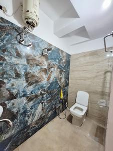 Bathroom Image of 550 Sq.ft 1 BHK Apartment / Flat for rent in Scheme 78 Indore for Rs. 14500