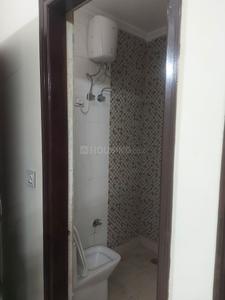 Bathroom Image of 810 Sq.ft 2 BHK Apartment / Flat for rent in Dwarka Mor New Delhi for Rs. 30000