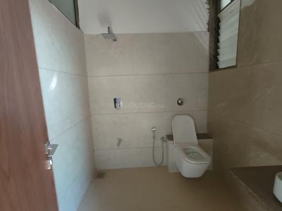 Bathroom Image of 2400 Sq.ft 3 BHK Apartment / Flat for sale in Vastrapur Ahmedabad for Rs. 19200000