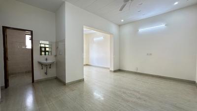 Living Room Image of 1200 Sq.ft 2 BHK Builder Floor for rent in Sector 47 Gurgaon for Rs. 37000
