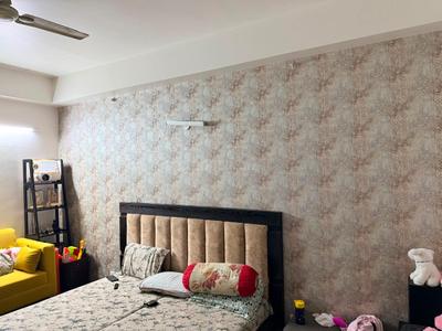 Bedroom Image of 1695 Sq.ft 3 BHK Apartment / Flat for sale in Paramount Symphony, Crossings Republik Ghaziabad for Rs. 12000000
