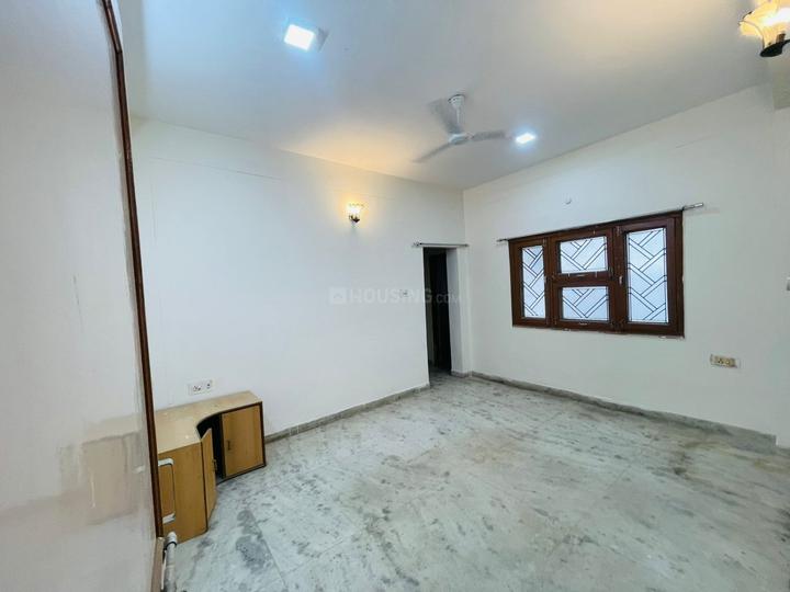 Chuna Bhatti Bedroom 1