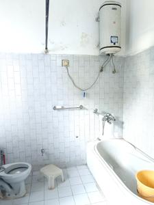 Bathroom Image of Happy Heaven in Sector 40, Chandigarh