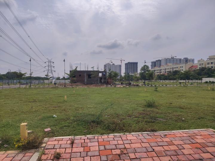 DLF Parc Estate Main Image 1