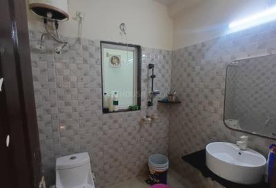 Bathroom Image of 900 Sq.ft 2 BHK Villa for rent in Omaxe Eternity Vrindavan for Rs. 21000
