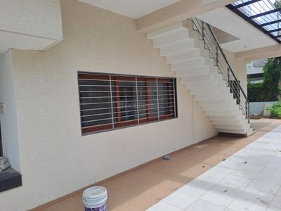 Balcony Image of 3250 Sq.ft 4 BHK Independent House for rent in Maninagar Ahmedabad for Rs. 60000