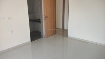 Bedroom Image of 2000 Sq.ft 4 BHK Apartment / Flat for sale in Rajesh White City, Kandivali East Mumbai for Rs. 65000000