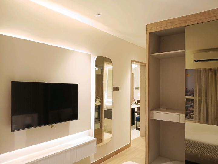 innovative elegance sion Bedroom One 1
