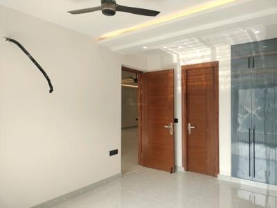 Bedroom Image of 2799 Sq.ft 4 BHK Builder Floor for sale in Puri Luxuria Floors, Sector 89 Faridabad for Rs. 32000000