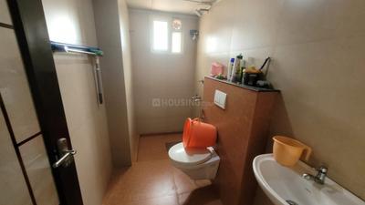 Bathroom Image of 2050 Sq.ft 3 BHK Apartment / Flat for sale in Thrippunithura Kochi for Rs. 9800000