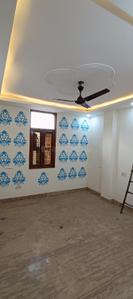 Bedroom Image of 850 Sq.ft 3 BHK Builder Floor for sale in Laxmi Nagar New Delhi for Rs. 9000000