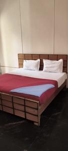 Bedroom Image of Moonlight hotel &pg in Sector 117, Noida