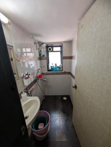 Image of 550 Sq.ft 1 BHK Apartment / Flat for rent in Sea Breeze Apartment, Andheri West, Mumbai for Rs. 65000