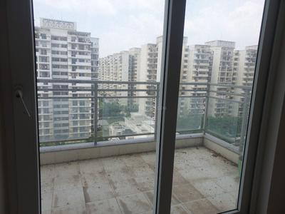 Balcony Image of 2792 Sq.ft 4 BHK Apartment / Flat for sale in DLF The Ultima, Sector 81 Gurgaon for Rs. 49000000