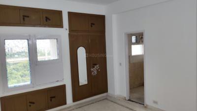 Bedroom Image of 1250 Sq.ft 2 BHK Apartment / Flat for rent in Vinayak Apartment Sector 62, Sector 62 Noida for Rs. 25500