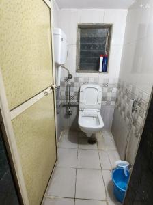Bathroom Image of 580 Sq.ft 1 BHK Apartment / Flat for sale in Virar East Virar for Rs. 3000000