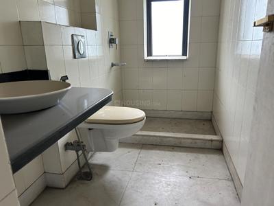 Bathroom Image of 2350 Sq.ft 3 BHK Apartment / Flat for sale in Alipore Kolkata for Rs. 42500000