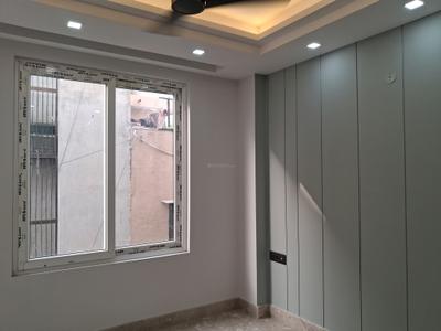 Bedroom Image of 1350 Sq.ft 3 BHK Builder Floor for sale in Paschim Vihar New Delhi for Rs. 26000000