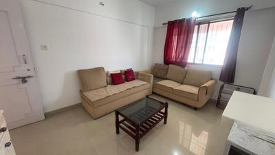 Living Room Image of 570 Sq.ft 1 BHK Apartment / Flat for rent in Magarpatta Heliconia, Hadapsar Pune for Rs. 27500