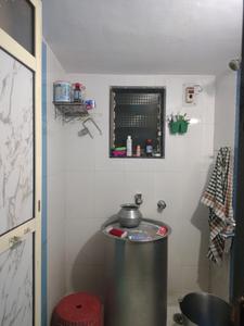 Common Bathroom Image of 600 Sq.ft 1 BHK Apartment / Flat for rent in Raunak Bliss, Kasarvadavali Thane for Rs. 24000