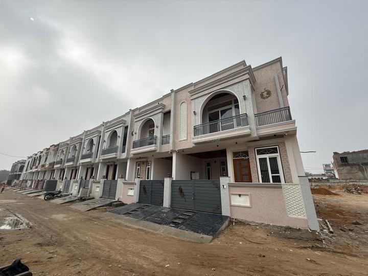 Gated township villas Main Image 1