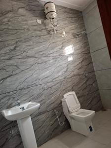 Bathroom Image of 1600 Sq.ft 2 BHK Independent House for rent in Bajwa Sunny Enclave, Kharar Mohali for Rs. 25000