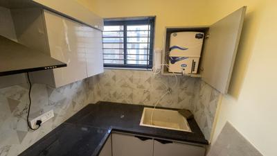 Kitchen Image of 1500 Sq.ft 1 BHK Apartment / Flat for rent in Mahalakshmi Nagar Indore for Rs. 24000
