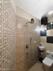 Bathroom Image of 1125 Sq.ft 2 BHK Builder Floor for rent in Naraina New Delhi for Rs. 45000