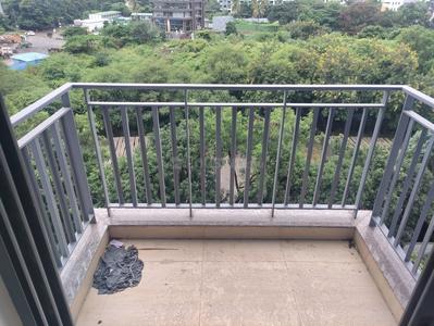 Balcony Image of 920 Sq.ft 2 BHK Apartment / Flat for sale in Amanora Gold Towers, Hadapsar Pune for Rs. 10500000