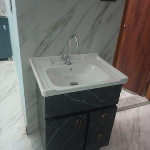 Bathroom Image of 900 Sq.ft 2 BHK Independent House for rent in Thakurpur Dehradun for Rs. 15000