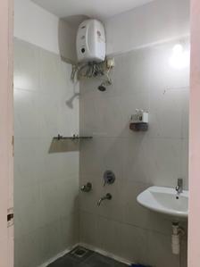 Common Bathroom Image of 900 Sq.ft 2.5 BHK Apartment / Flat for sale in Lodha Casa Rio by Lodha Group, Palava Phase 1 Thane for Rs. 6500000