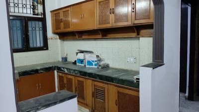 Kitchen Image of 1250 Sq.ft 2 BHK Apartment / Flat for rent in Purvanchal Group Jeevan Ashray CGHS, Sector 62 Noida for Rs. 26000