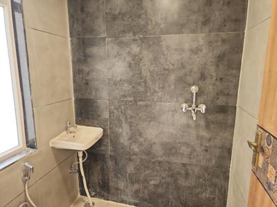 Bathroom Image of 440 Sq.ft 1 RK Apartment / Flat for rent in Ghat Ki Guni Jaipur for Rs. 17000
