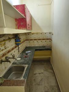 Kitchen Image of 585 Sq.ft 2 BHK Builder Floor for rent in Laxmi Nagar New Delhi for Rs. 17000