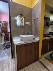 Bathroom Image of 810 Sq.ft 2 BHK Apartment / Flat for sale in Akaar Villa, Baguiati Kolkata for Rs. 3950000