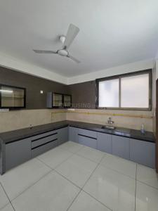 Kitchen Image of 2799 Sq.ft 4 BHK Apartment / Flat for sale in Setu Copper Stone, Thaltej Ahmedabad for Rs. 34000000
