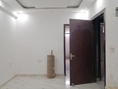 Living Room Image of 975 Sq.ft 2 BHK Apartment / Flat for sale in Sector 73 Noida for Rs. 3600000