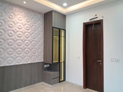 Bedroom Image of 1350 Sq.ft 3 BHK Builder Floor for rent in Paschim Vihar New Delhi for Rs. 50000
