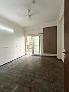 Bedroom Image of 2250 Sq.ft 4 BHK Apartment / Flat for sale in Mahagun Moderne, Sector 78 Noida for Rs. 36500000