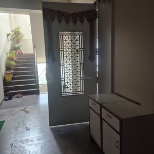 Hall Image of 1800 Sq.ft 2.5 BHK Apartment / Flat for rent in Sadar Bazar Satara for Rs. 30000