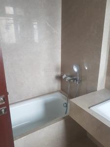 Bathroom Image of 2240 Sq.ft 4 BHK Apartment / Flat for sale in Chembur Mumbai for Rs. 99900000
