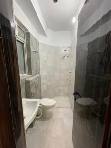 Bathroom Image of 1015 Sq.ft 2 BHK Apartment / Flat for sale in Merlin 5th Avenue, Dhapa Kolkata for Rs. 11600000