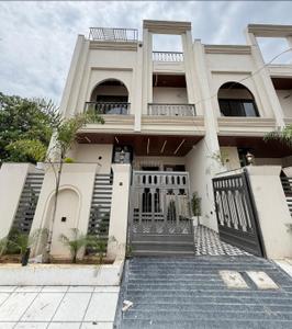4 BHK Villa