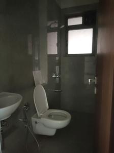 Common Bathroom Image of 845 Sq.ft 2.5 BHK Apartment / Flat for sale in Sheth Auris Bliss, Malad West Mumbai for Rs. 22100000